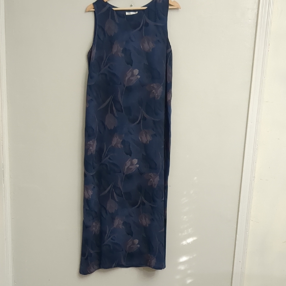Finity Silk Sleeveless Maxi